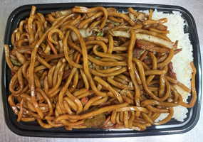 C13 Pork Lo Mein