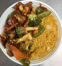 L15 Beef with Garlic Sauce (Lunch)